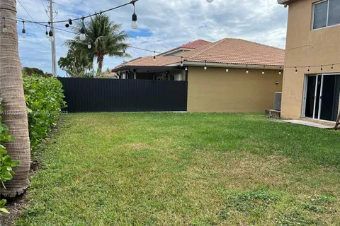 9031 SW 208th Ter, Cutler Bay FL 33189