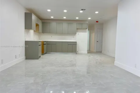 5800 NW 27th Ct # 1, Lauderhill FL 33313