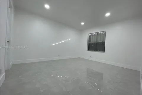 5800 NW 27th Ct # 1, Lauderhill FL 33313