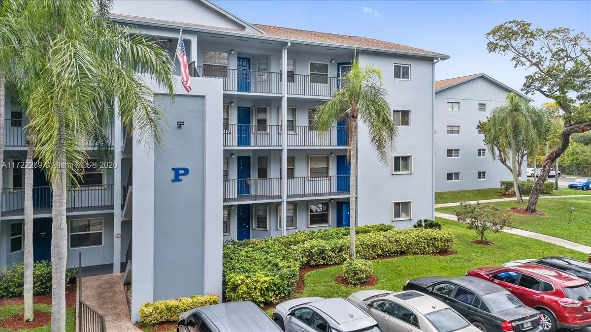 650 SW 124th Ter # 315P, Pembroke Pines FL 33027