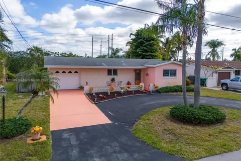 4448 SW 37th Ave, Dania Beach FL 33312