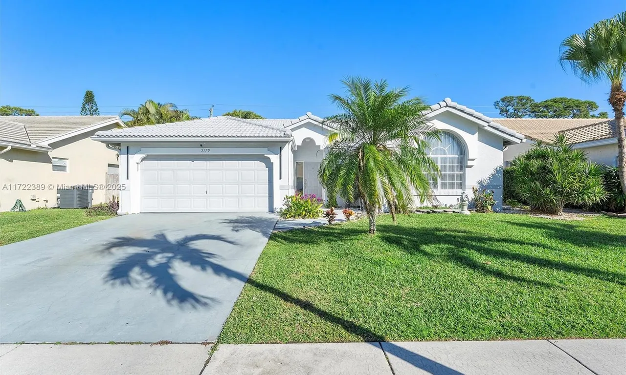 5179 Rosen Blvd, Boynton Beach FL 33472