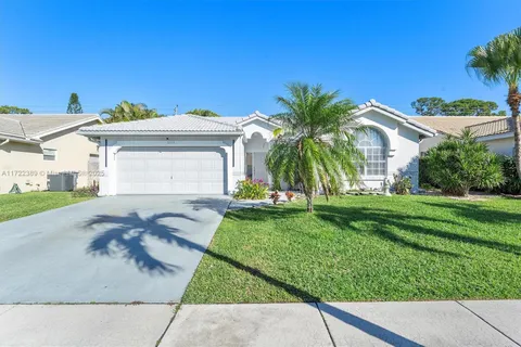 5179 Rosen Blvd, Boynton Beach FL 33472