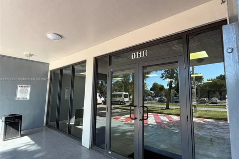 15600 NW 7th Ave # 809, Miami FL 33169