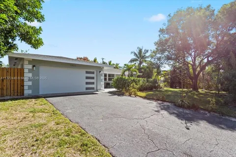 1800 NE 28th Ave, Pompano Beach FL 33062