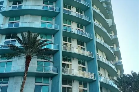 1900 Bayshore Dr # 3518, Miami FL 33132