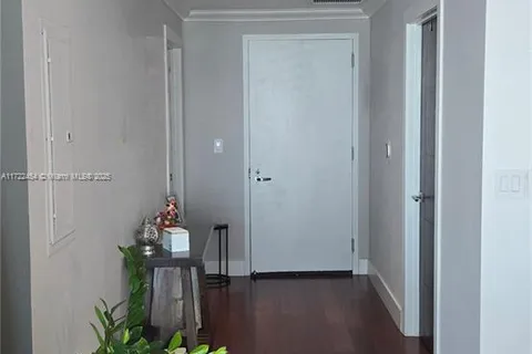 1900 Bayshore Dr # 3518, Miami FL 33132