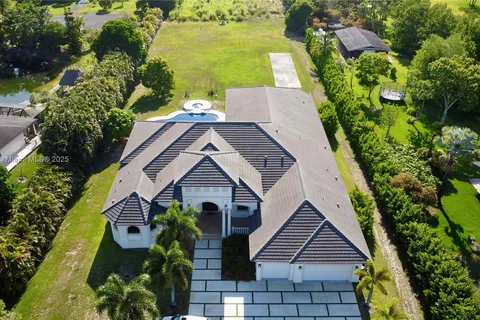 5941 SW 185th Way, Southwest Ranches FL 33332