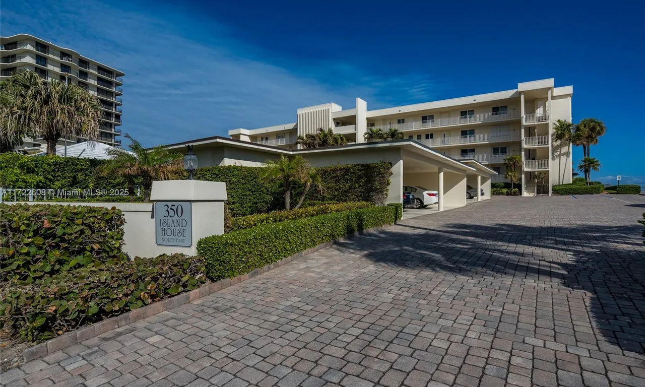 350 Beach Rd # 204, Tequesta FL 33469