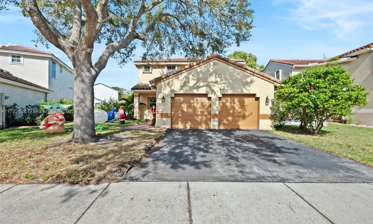 18463 NW 20th St, Pembroke Pines FL 33029