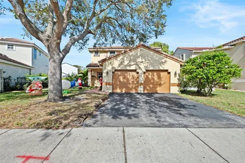 18463 NW 20th St, Pembroke Pines FL 33029