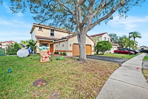 18463 NW 20th St, Pembroke Pines FL 33029