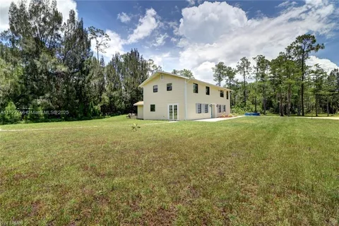 4720 4, Naples FL 34120