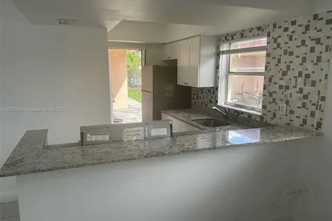 7941 SW 10th St # A, North Lauderdale FL 33068