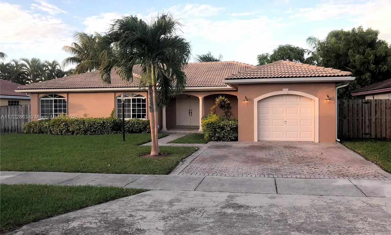 15253 SW 170th Ter, Miami FL 33187