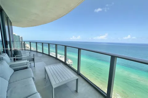 4111 S Ocean Dr # 2902, Hollywood FL 33019