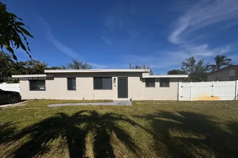 6301 SW 39th Ct, Davie FL 33314