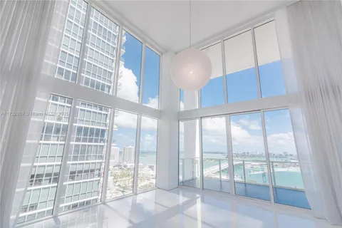 1040 Biscayne Blvd # 2504, Miami FL 33132