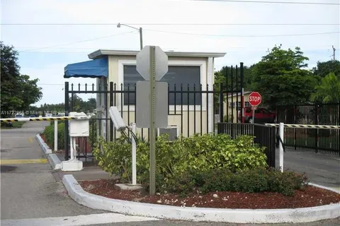 21340 NE 8th Ct # 1, Miami FL 33179