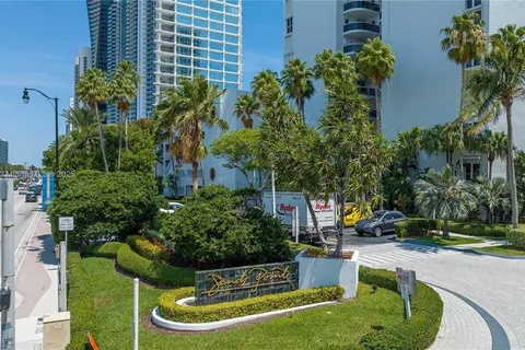 16711 Collins Ave # 2104, Sunny Isles Beach FL 33160