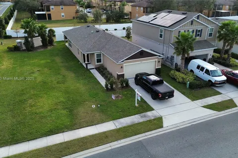 1004 Papaya Cir, Davenport FL 33897