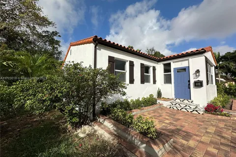 510 Boabadilla St, Coral Gables FL 33134