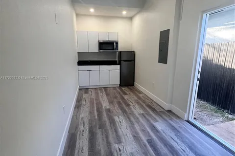 1031 NE 17th Ter # 0, Homestead FL 33033
