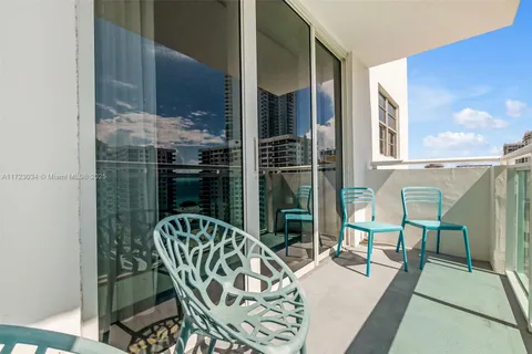 3000 S Ocean Dr # 1122, Hollywood FL 33019