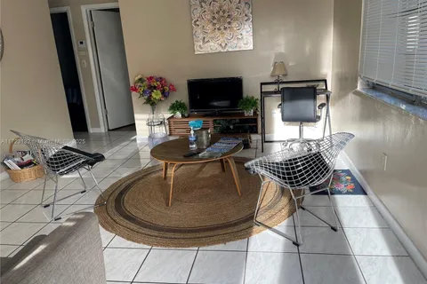 10839 NE 2nd Pl # 10839, Miami FL 33161