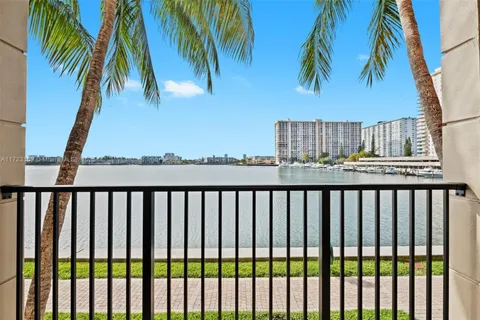 17150 N Bay Rd # 2205, Sunny Isles Beach FL 33160