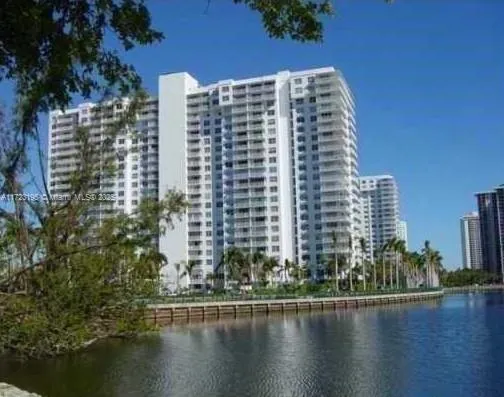 2851 NE 183rd St # 1714E, Aventura FL 33160