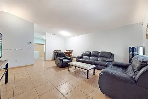 7001 W 35th Ave # 171, Hialeah FL 33018