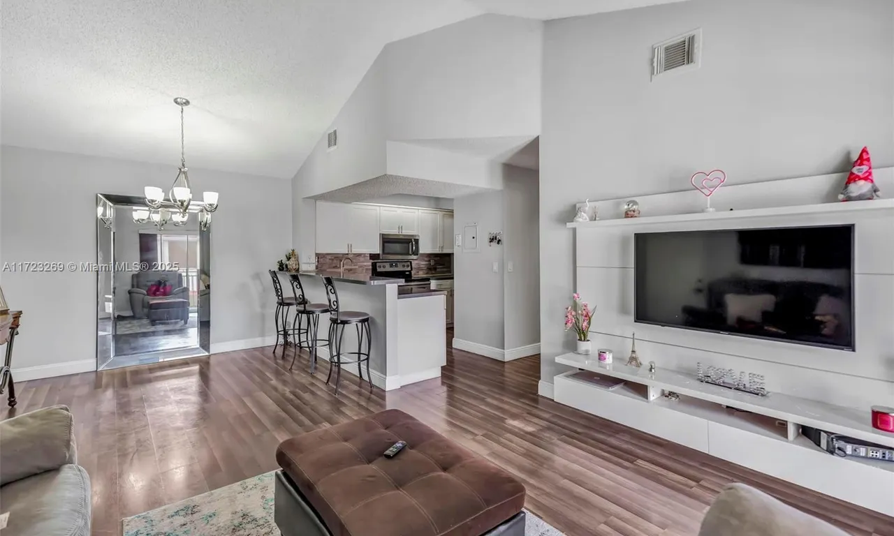 18860 NW 57 AVE # 306, Miami FL 33015