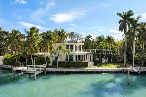 6500 N Bay Rd, Miami Beach FL 33141