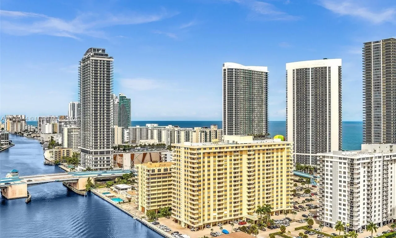 1833 S Ocean Dr # 1808, Hallandale Beach FL 33009