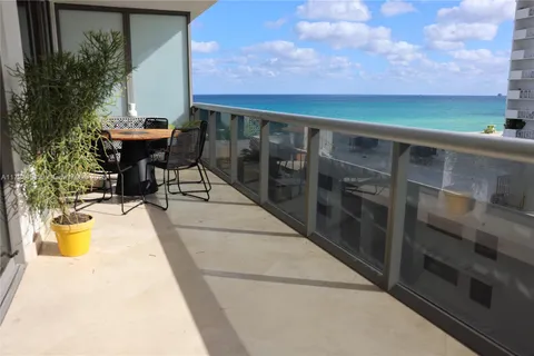 5875 Collins Ave # 806, Miami Beach FL 33140