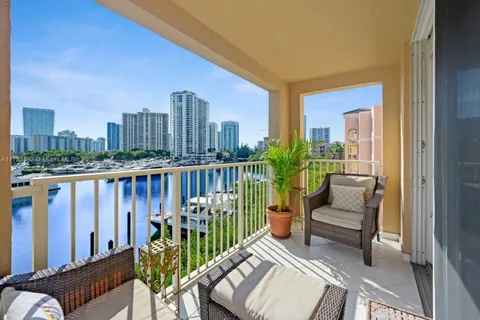 19901 E Country Club Dr # 2508, Aventura FL 33180