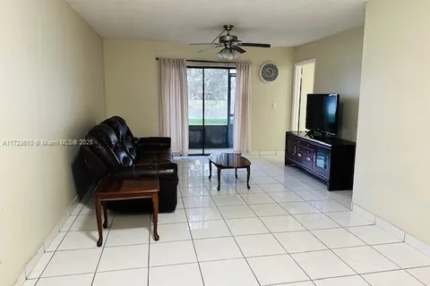 6565 W 26th Dr # 104, Hialeah FL 33016