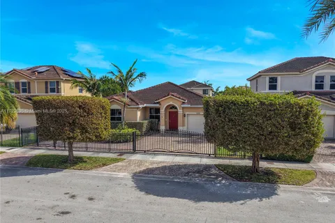 22527 SW 110th Ct, Miami FL 33170