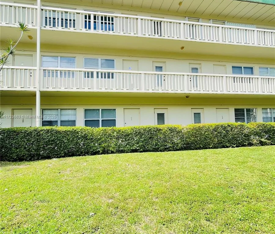 1420 Atlantic Shores Blvd # 130, Hallandale Beach FL 33009