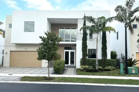 7457 NW 101st Ave, Doral FL 33178