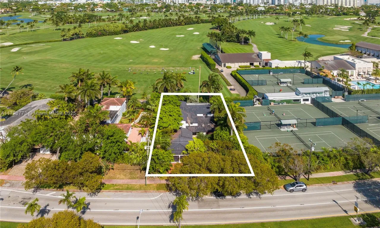 5757 Alton Rd, Miami Beach FL 33140