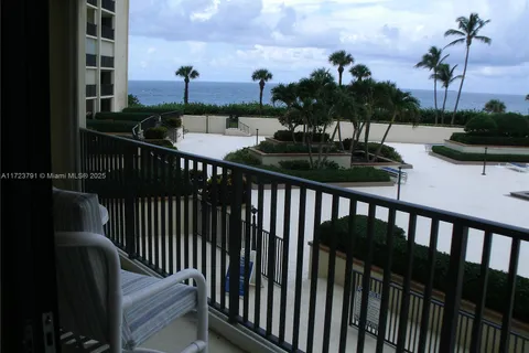 400 Ocean Trail Way # 206, Jupiter FL 33477