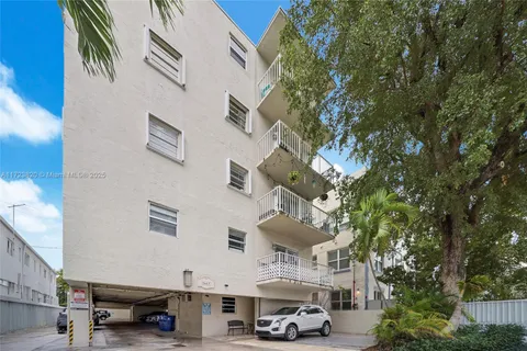 1615 Meridian Ave # 501, Miami Beach FL 33139