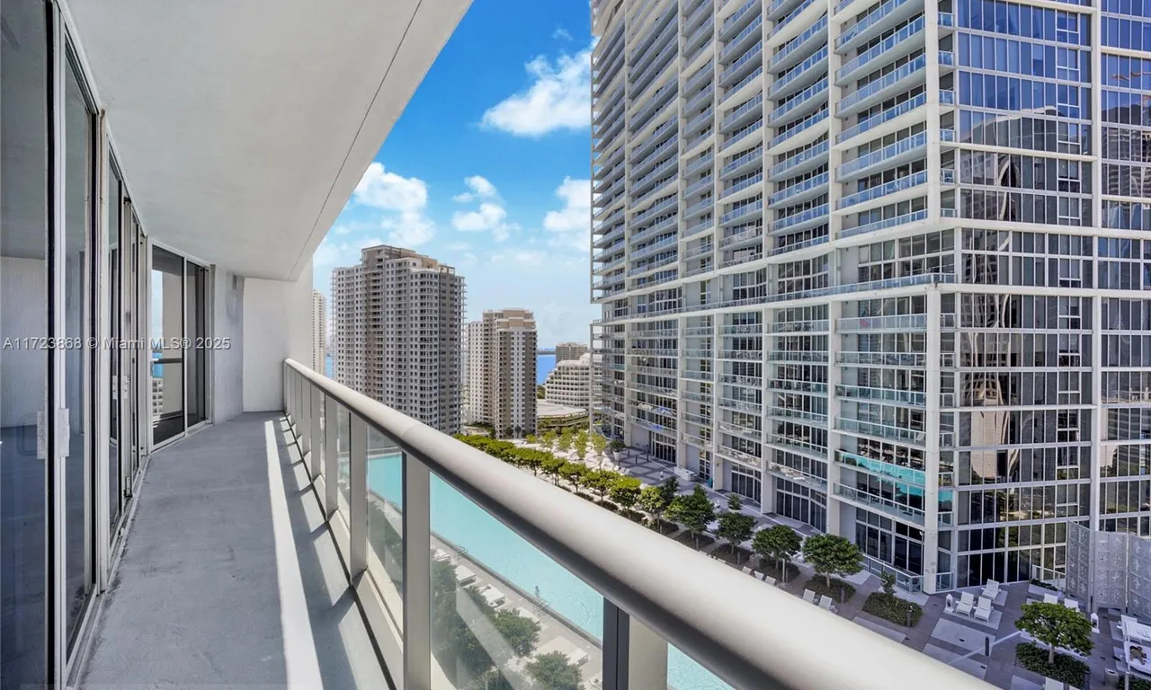 475 BRICKELL AVE # 2013, Miami FL 33131