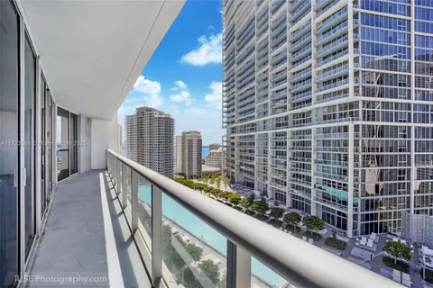 475 BRICKELL AVE # 2013, Miami FL 33131