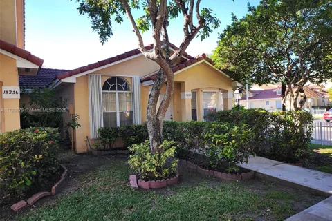 15238 SW 111th St # 15238, Miami FL 33196