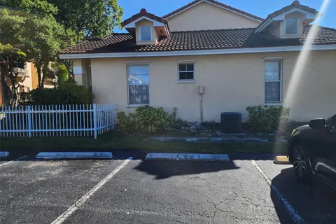 15238 SW 111th St # 15238, Miami FL 33196