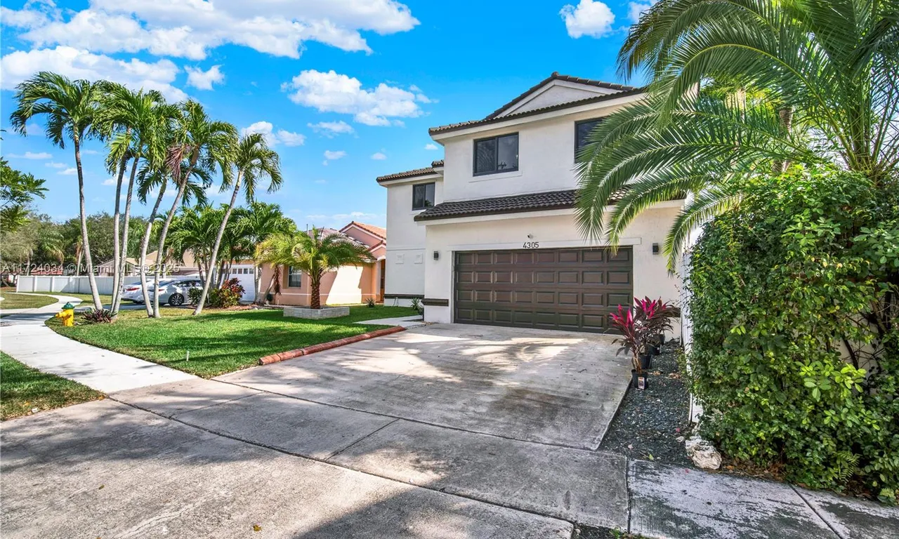 4305 SW 153rd Ter, Miramar FL 33027