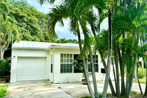 177 NE 86th St, El Portal FL 33138